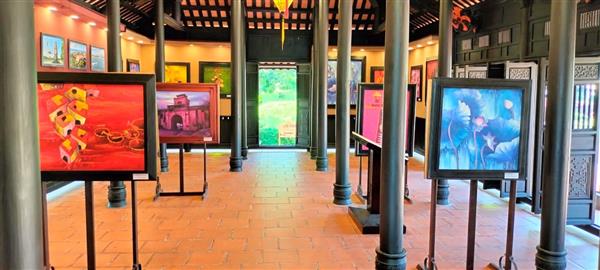 TRIỂN LÃM TRANH HỌA SĨ TRẦN HÀ TẠI DANH THẮNG HÒN CHỒNG – HÒN ĐỎ