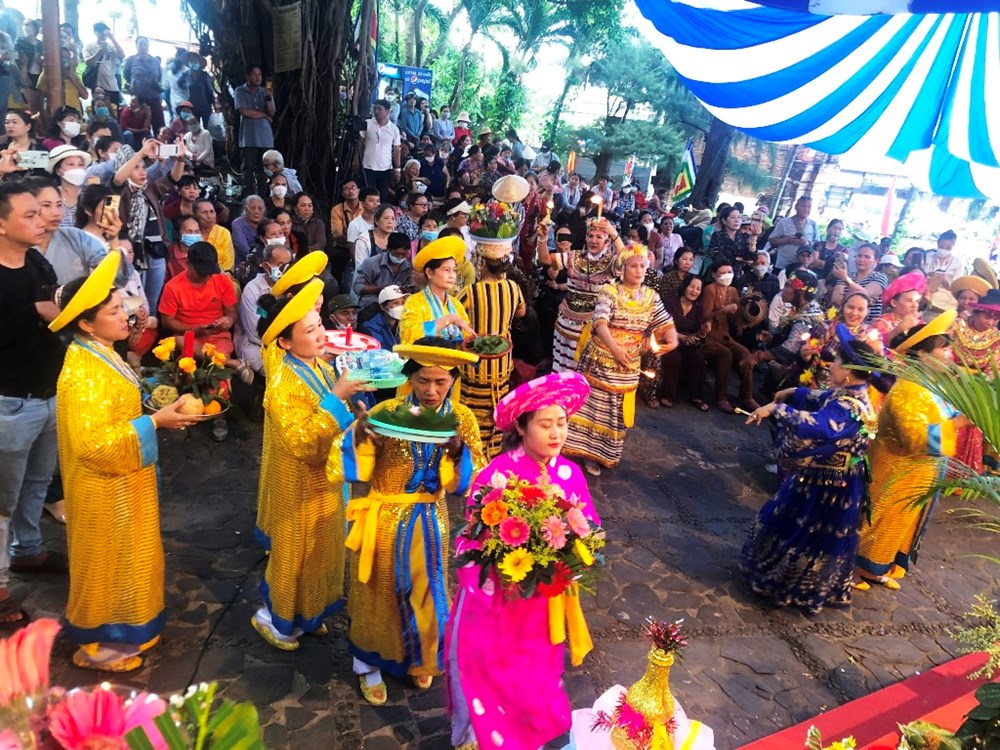LỄ HỘI THÁP BÀ PONAGAR NĂM 2024: DIỄN RA TỪ NGÀY 28.4 VỚI NHIỀU HOẠT ĐỘNG VĂN HÓA ĐẶC SẮC