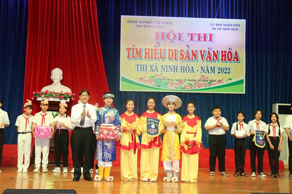 HỘI THI TÌM HIỂU DI SẢN VĂN HOÁ THỊ XÃ NINH HOÀ NĂM 2022