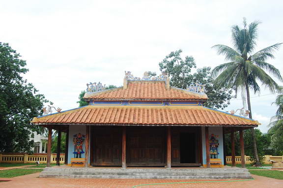 ĐÌNH PHÚ CANG