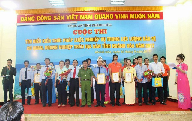 TRUNG TÂM BẢO TỒN DI TÍCH HƯỞNG ỨNG HỘI THI “TÌM HIỂU KIẾN THỨC PHÁP LUẬT VÀ NGHIỆP VỤ TRONG LỰC LƯỢNG BẢO VỆ CƠ QUAN, DOANH NGHIỆP TRÊN ĐỊA BÀN TỈNH KHÁNH HÒA- 2017”