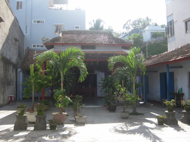 CHIÊU ỨNG TỪ NHA TRANG