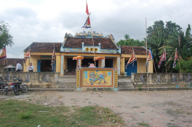 ĐÌNH PHONG PHÚ