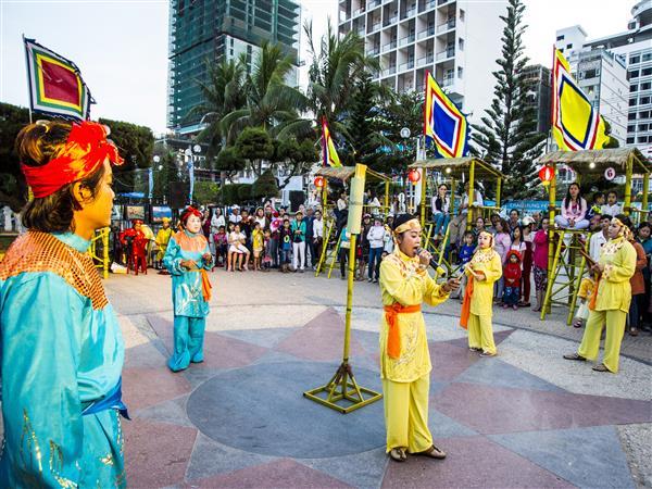 NGHỆ THUẬT BÀI CHÒI TRUNG BỘ VIỆT NAM