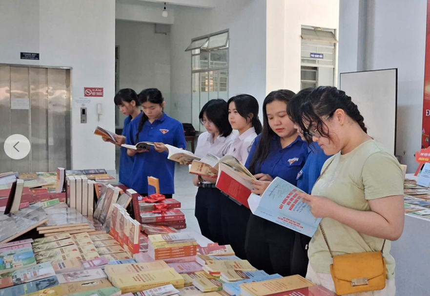 TRUNG TÂM BẢO TỒN DI SẢN VĂN HÓA TỈNH KHÁNH HÒA HƯỞNG ỨNG TUẦN LỄ HỌC TẬP SUỐT ĐỜI NĂM 2025